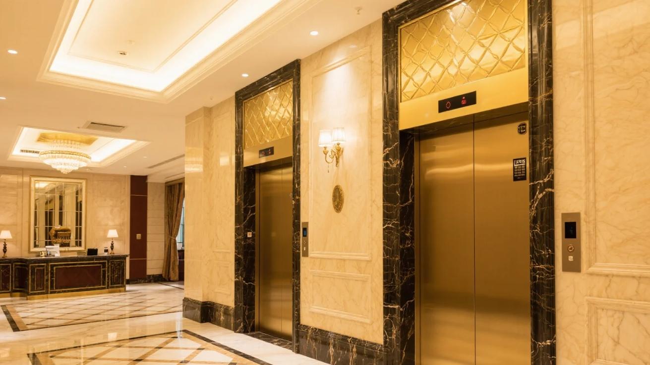 多层住宅电梯改造选型对比与避坑指南