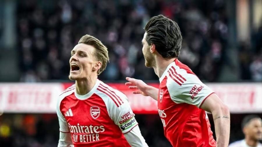 英超终极魔咒：阿森纳在掉链子这件事情上是不是真的不会掉链子？