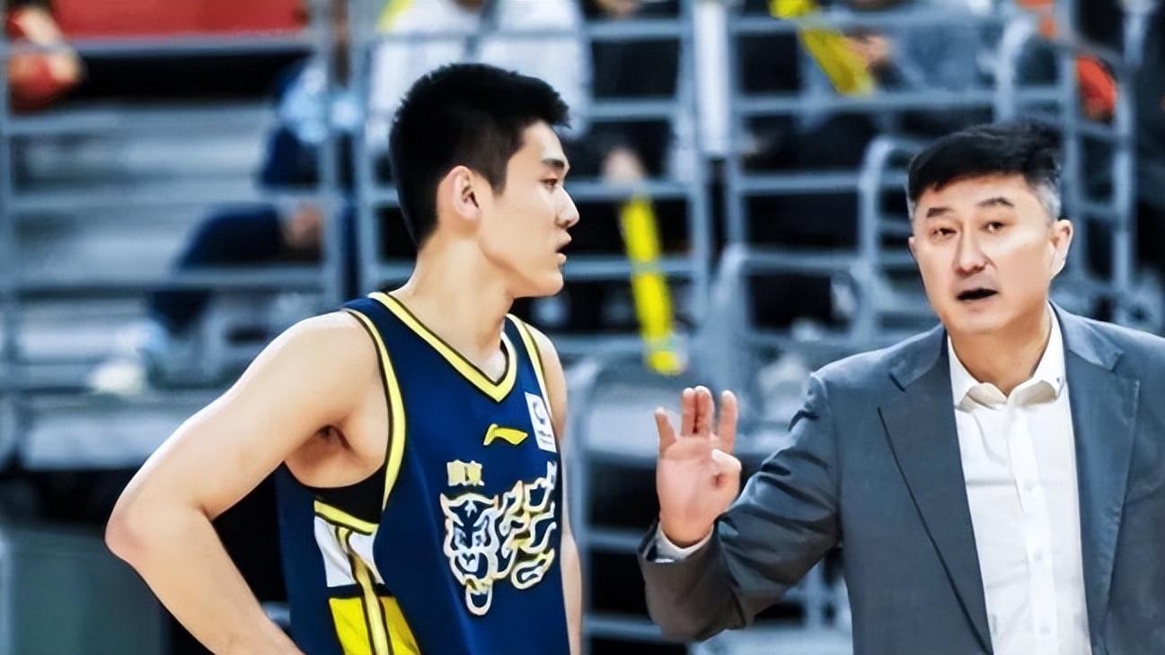 广东110-105胜深圳，比赛过程相当精彩，球迷大呼过瘾