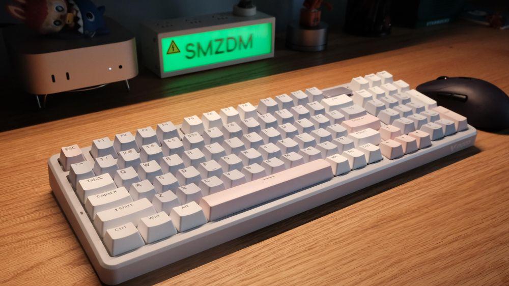 不止好看更能打！雷柏 VT9+V700DIY-98长续航版最强无线键鼠套装，颜值与性能双在线