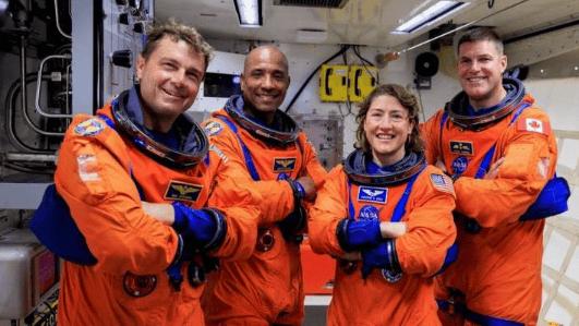 NASA力推载人深空探索，聚焦月火新征程