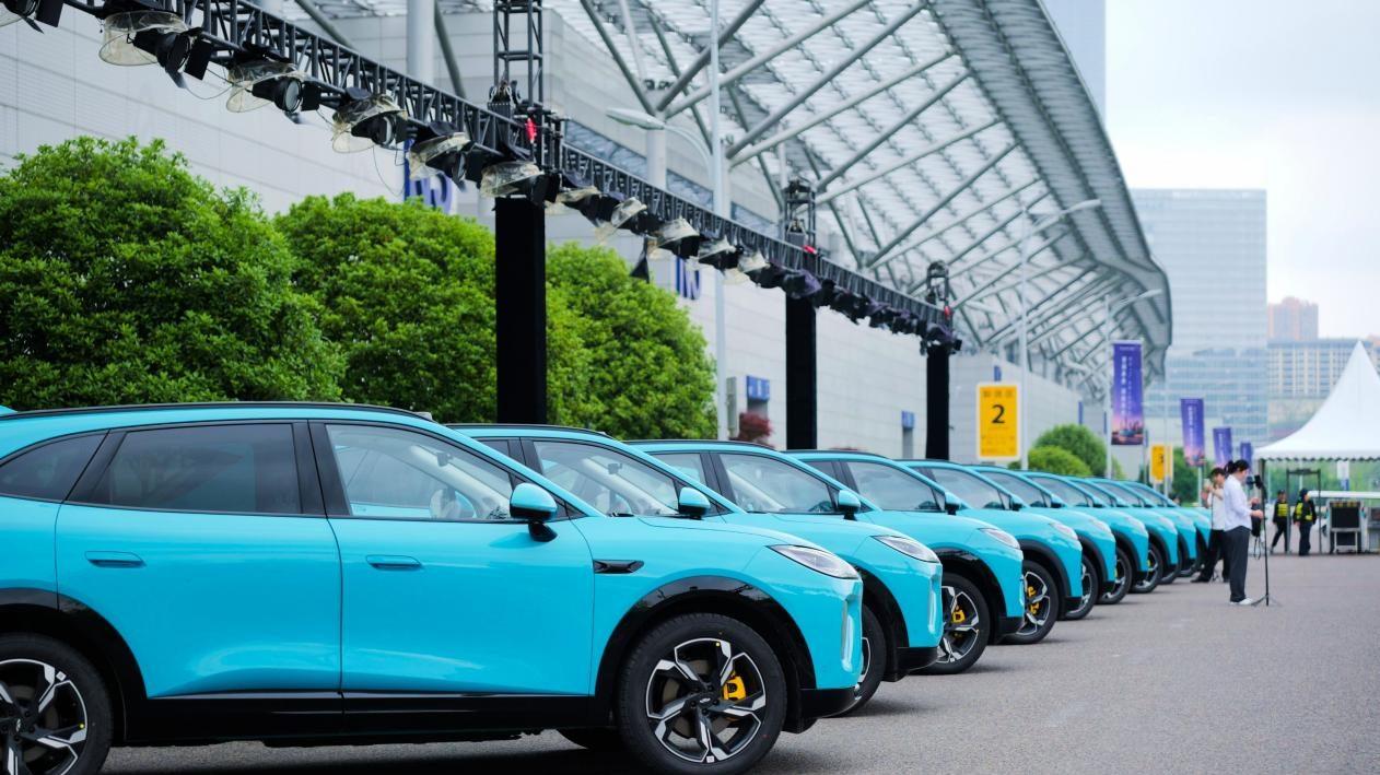 大五座SUV风云T9L上市！鲲鹏动力+宽赦空间，性价比拉满