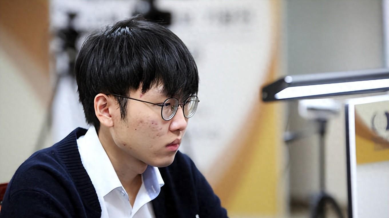 扬眉吐气！中国棋手8强或占7席，合围申真谞之势渐成，党毅飞抗韩立功良机