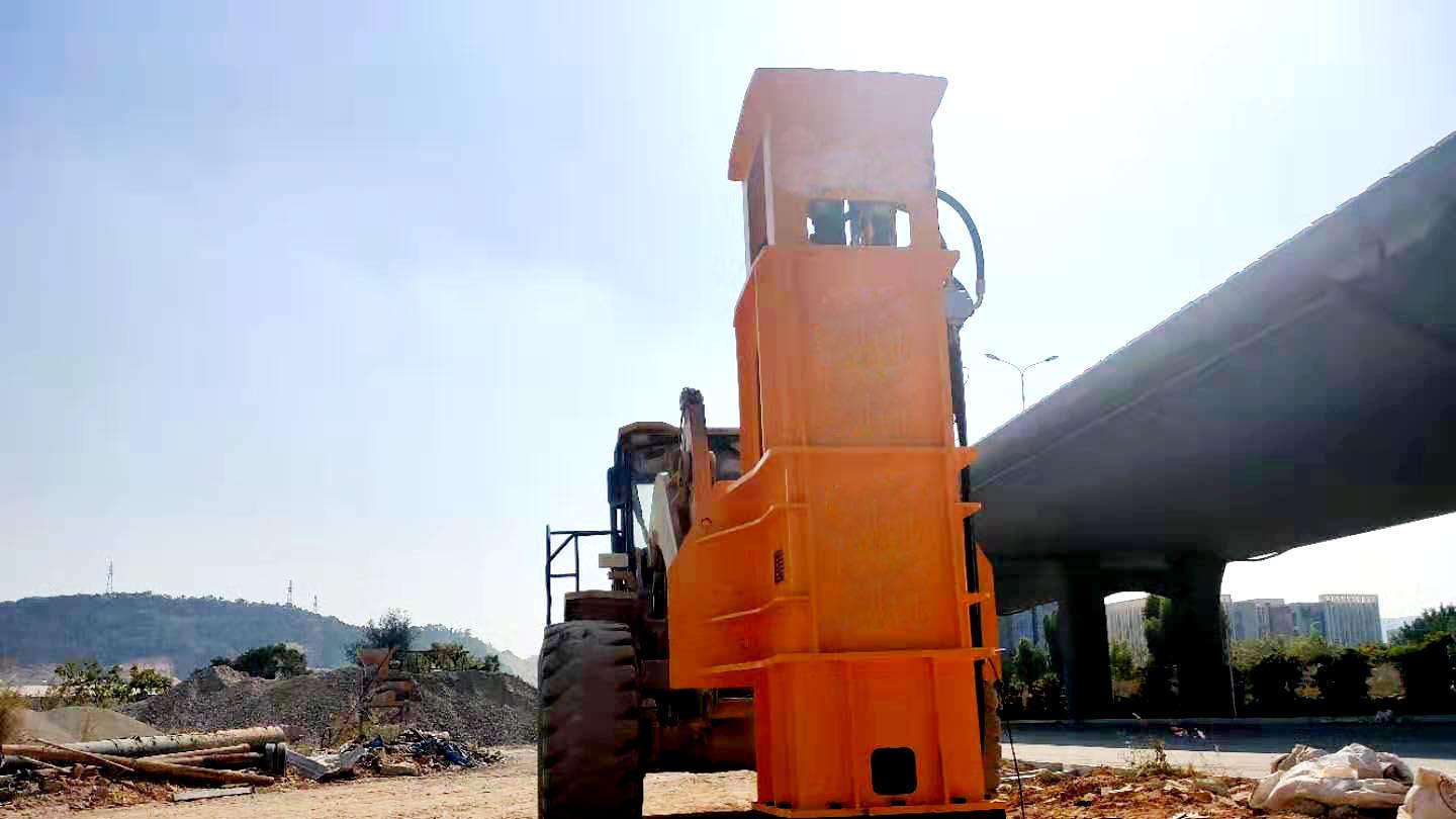 ​为什么高速液压强夯机的底座是圆的？科学背后的工程智慧