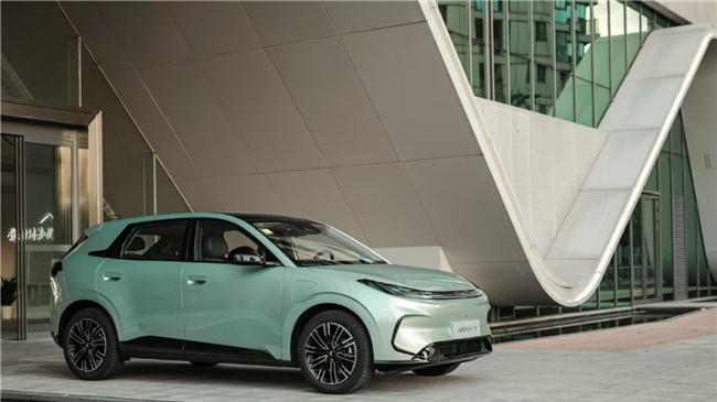 极狐T1后备箱容积惊人，周末出游装载难题不再！