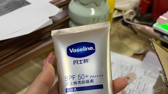 什么牌子的防晒霜防晒效果最好？这10款高口碑防晒让你晒不黑还养肤