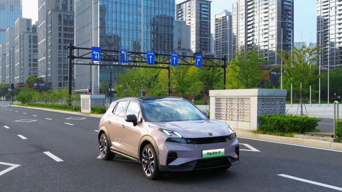 为热爱续航！领克06 LYNK Flyme Auto 1.9.1助力每一次向往出发