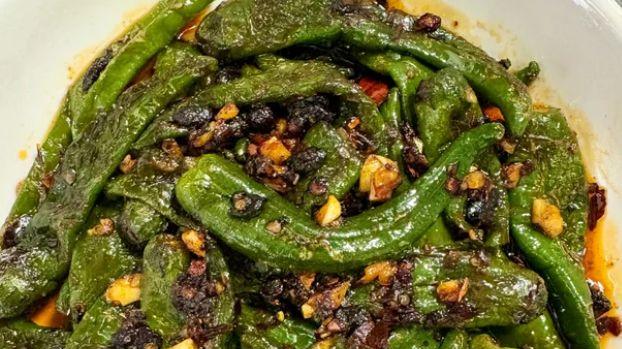 夏秋限定鲜辣！湖南人把皱皮辣椒腌成了下饭灵魂