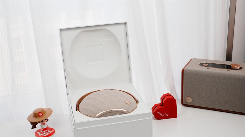 居家、踏青必备音乐神器，杰科Q20臻品音箱，无线音箱天花板