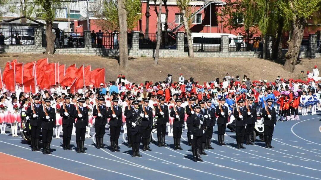 少年砺志燃赛场 艺智生辉耀解放——解放教育集团2026年体育科技艺术节纪实