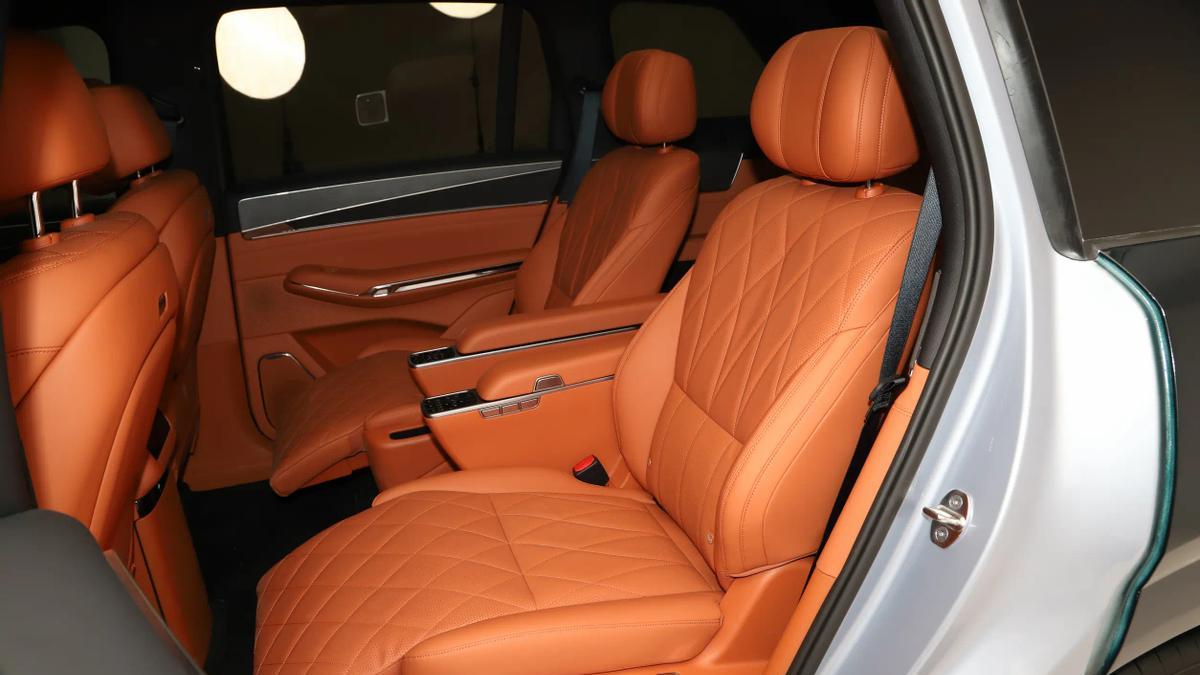 全新比亚迪大唐要来了，千伏高压+950km纯电续航、插混一样带闪充