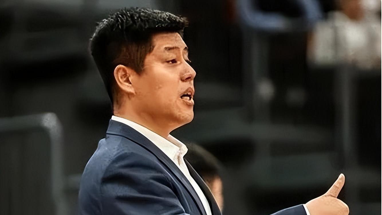 山西男篮84-97不敌宁波，要严厉批评的，不光是教练，还有球员