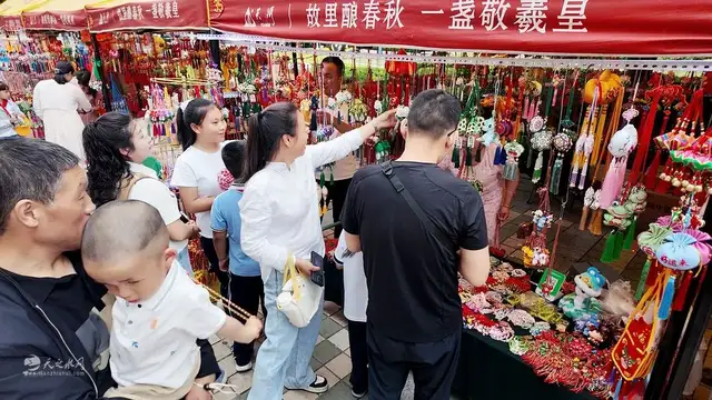 【端午特别报道】每年端午必抢！天水老手艺荷包，装满一整年平安  ！