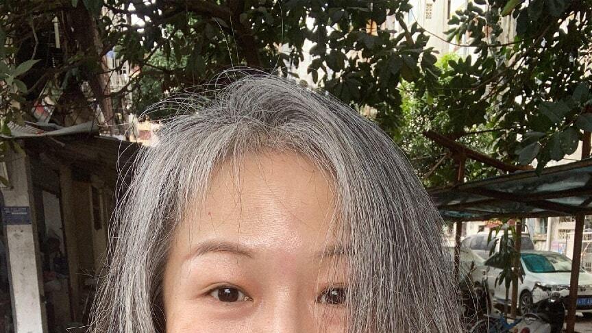 头皮精油哪个牌子好用？实测十款推荐中老年防脱抗衰款