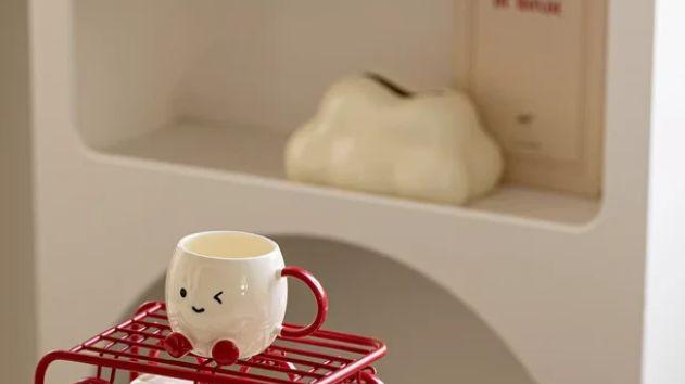 那些“无用但快乐”的小东西，才是家的灵魂配饰