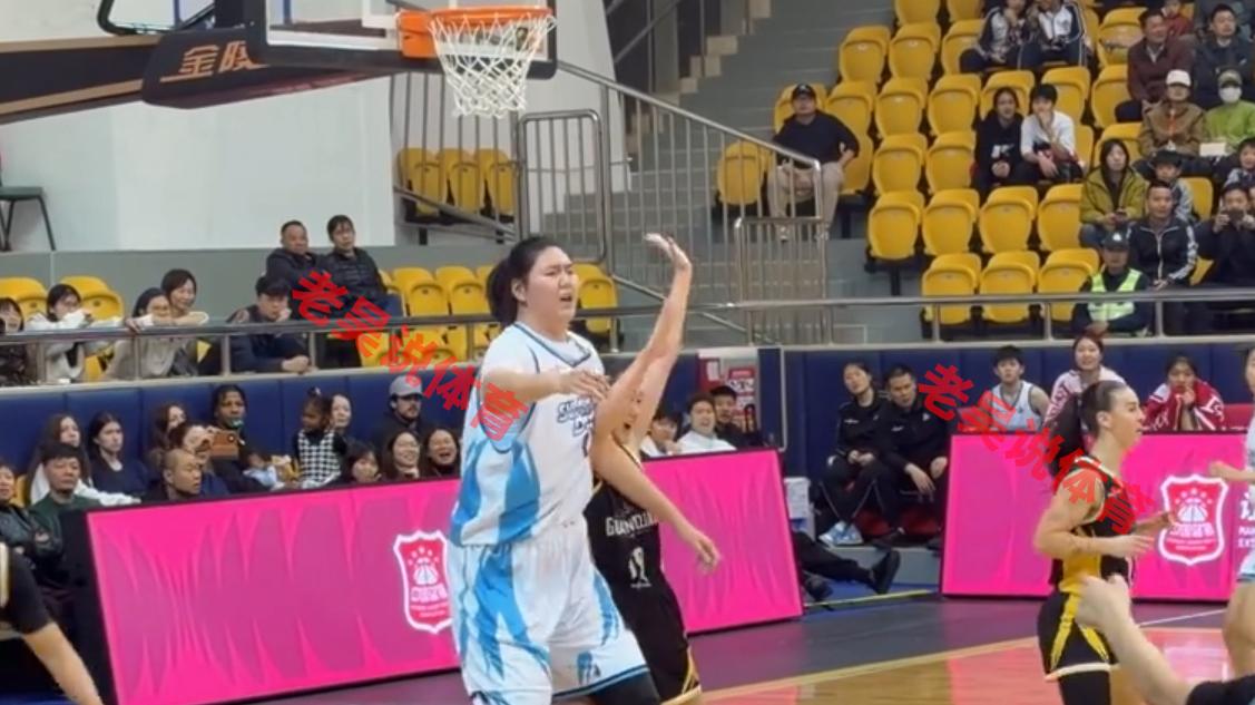 广东75-83被逆转！14连胜终结！张子宇10分2板3帽，没杨舒予不行