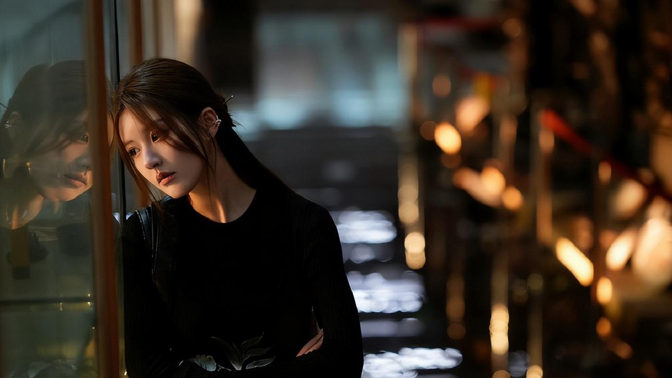 2025年剧集播放量更新，《许我耀眼》仅排第三，第一高达22.3亿