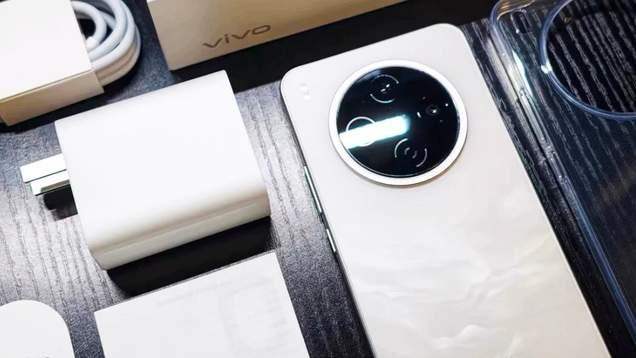 两亿像素镜头拍照清晰，这款国产vivo千元机，橘子6.0系统更流畅