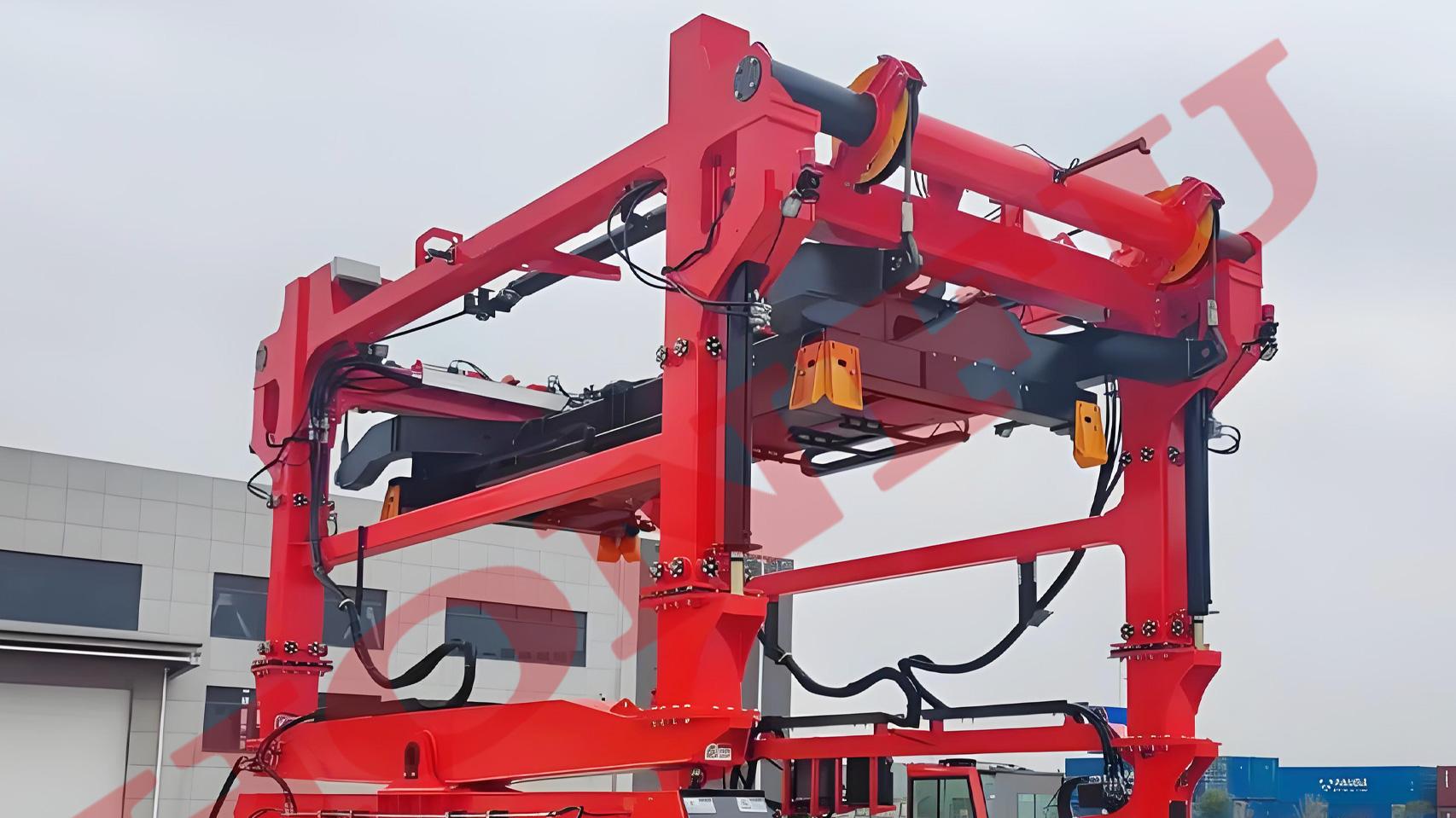 了解集装箱跨运车：技术参数及应用解析！山东宏孚科技HONFU