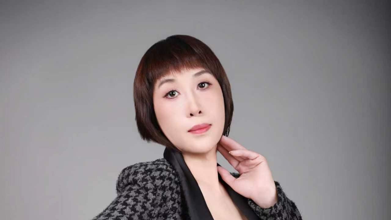 新月：随遇而安，却活出了最闪耀的版本