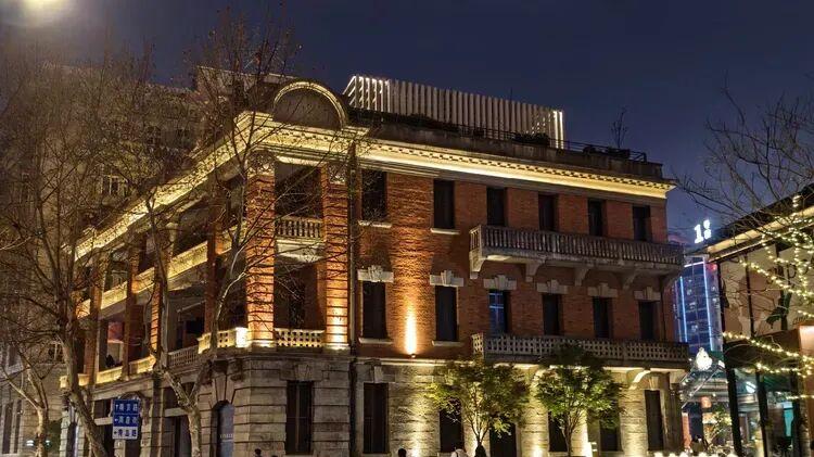 夜游“咸安坊”：看武汉石库门是怎样更新的？