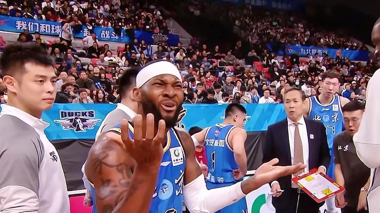 CBA焦点战今夜打响！16日19点35分！CCTV5直播表，杨鸣迎来正名战