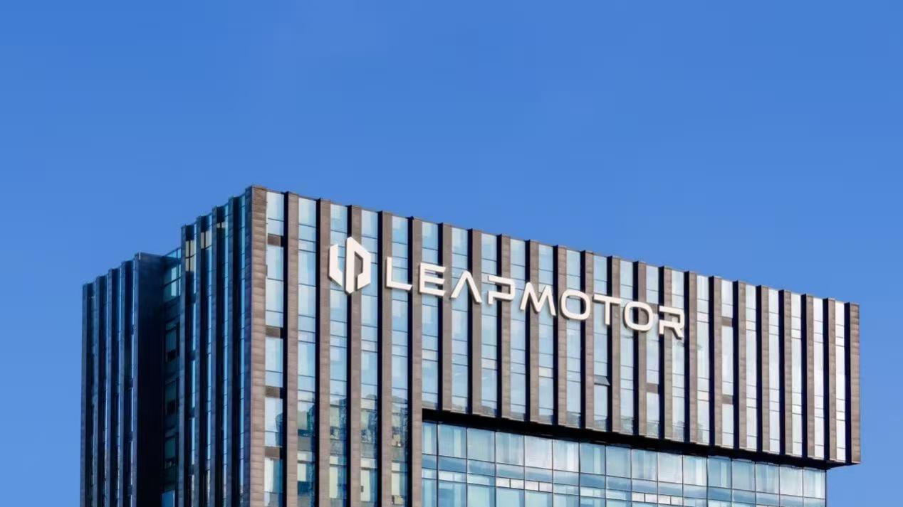 零跑设500万重奖清朗：车企反击黑公关，是底线也是态度