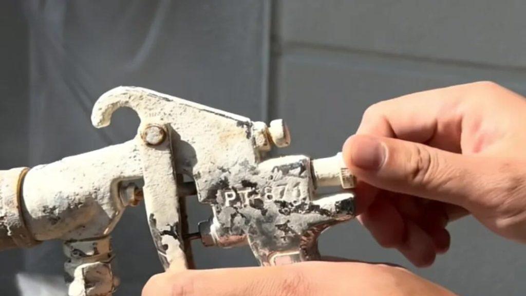 喷仿石漆总是“大花脸”？天涂大师教你4步用对喷枪