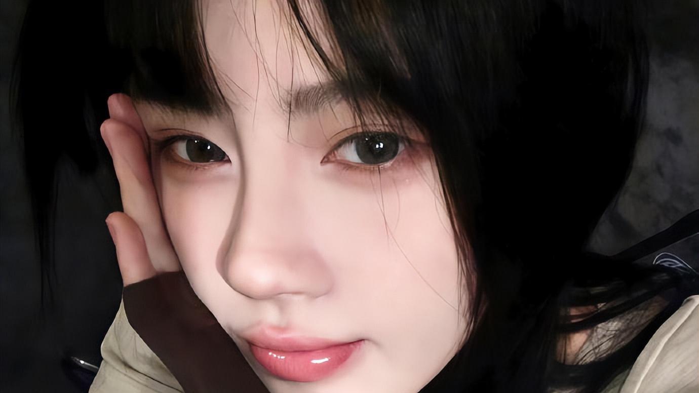 我爱上村里的凤凰男，却转身成了他后妈