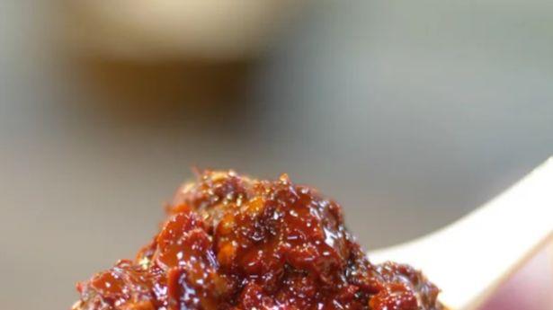 重庆人的万能下饭酱：一勺酱丁，米饭多吃一碗