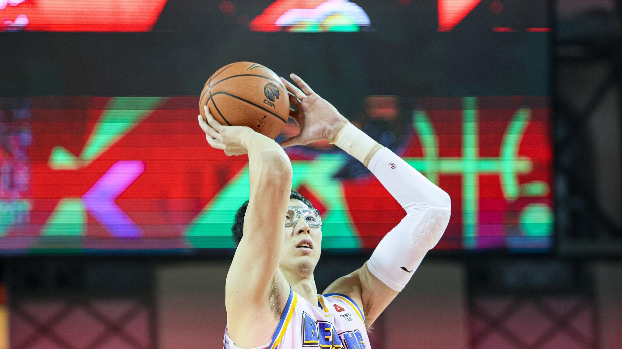 命中率47%，周琦的罚球为何断崖式下滑？懒才是最大的“病因”