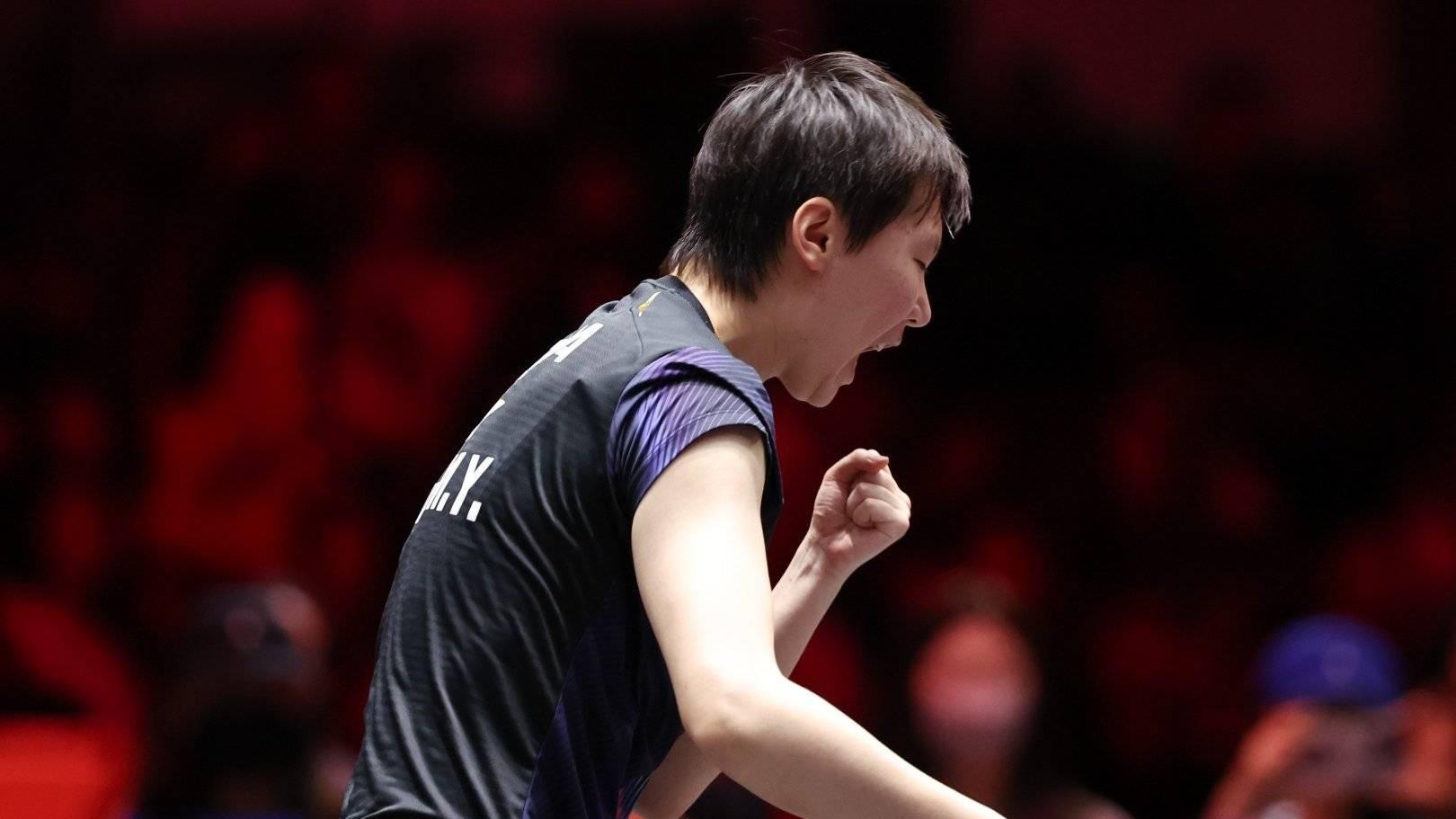 蒯曼发的长球，孙颖莎和王曼昱未破解，张本美和破解了