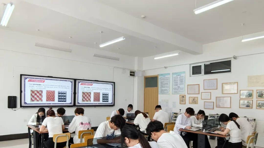 河北外国语学院探索出一条应用型大学的创新之路