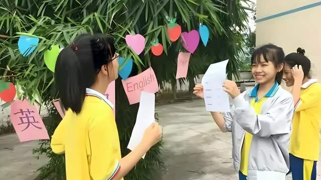 不用补课！初中英语提分，做好这 2 件事就赢了