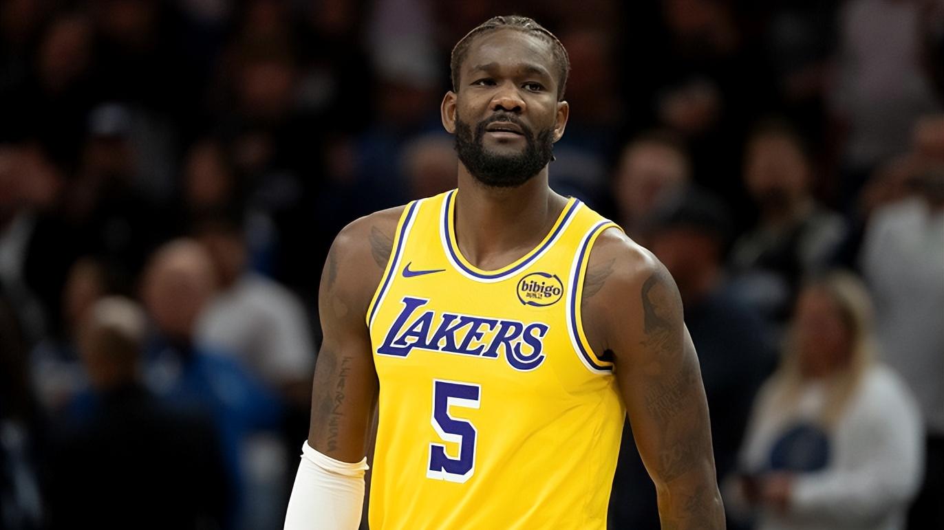 10投10中！25分13板0失误！艾宝真香，一战刷爆多项NBA纪录