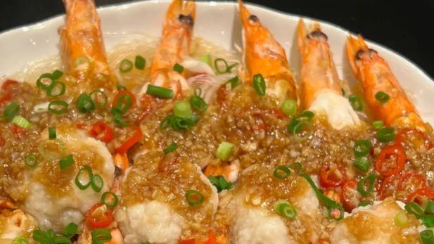 重庆大排档的灵魂，藏在这盘蒜蓉粉丝虾里