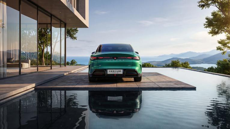 车长近5米配2米9轴距，极狐S5增程版来了，建议等最终价格