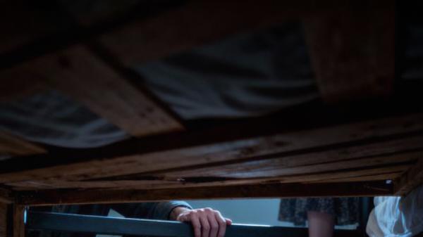 丈夫坚持请哑巴保姆，三个月后，我在床底听到了保姆的叫声