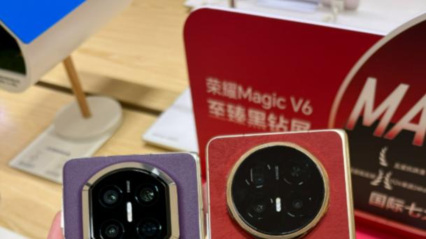 这OPPO Find N6折痕干哪去了？