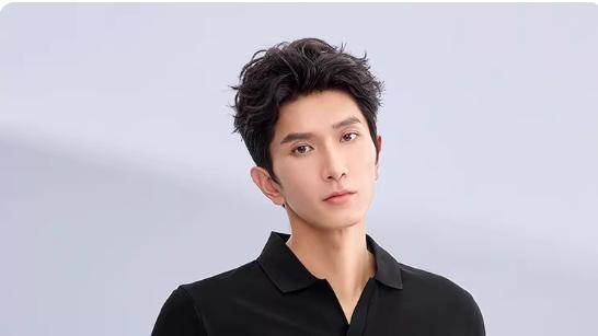 小众不撞款的高颜值通勤男装店铺