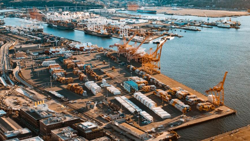 东南亚关键港口大堵车，中国港口将遇史无前例的空箱危机？