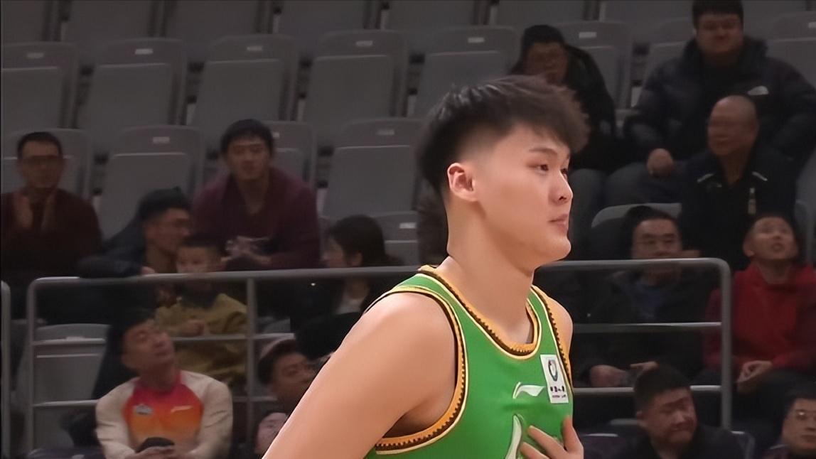 CBA爆冷夜！辽宁主场16分惨败青岛 豪阵失灵暗藏三大隐患