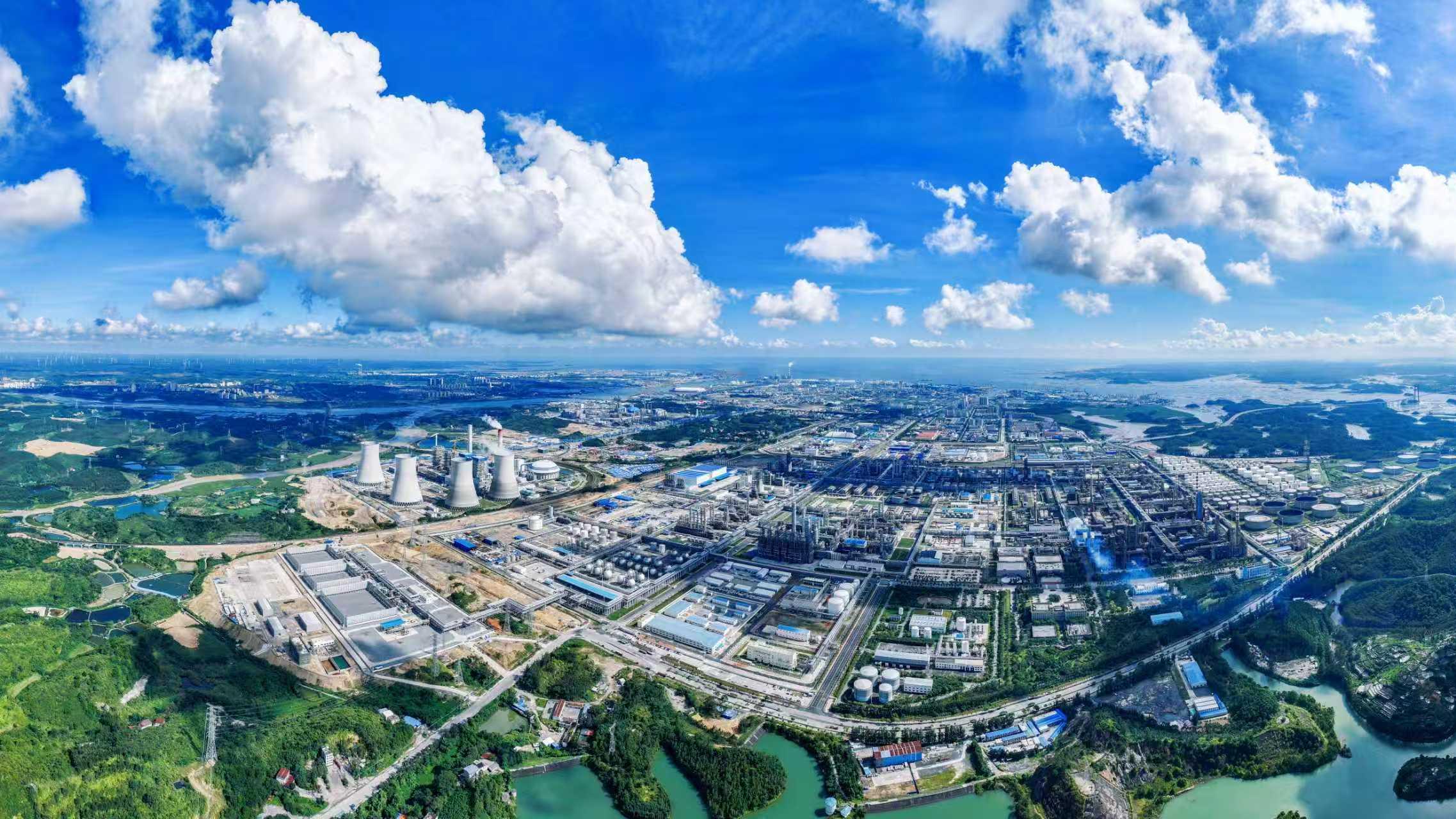 一滴油到一度电：中国石油2025年报出炉，新质生产力重塑能源格局