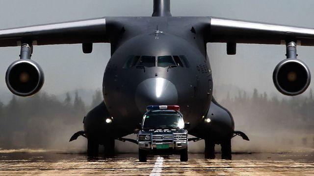 歼-36踹门、歼-16洗地，中国版“穿透性制空”来了