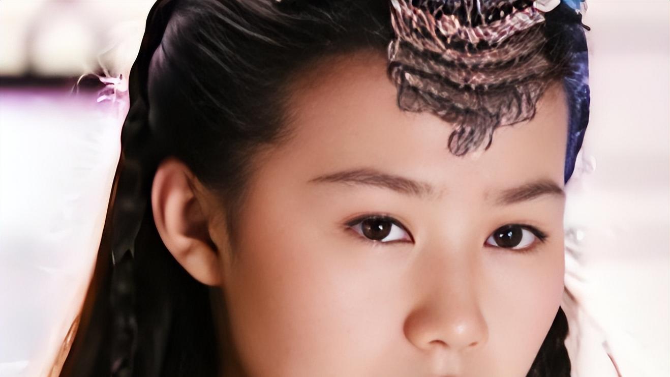 金庸笔下的她身为女主，俏丽善良，却不嫁男主