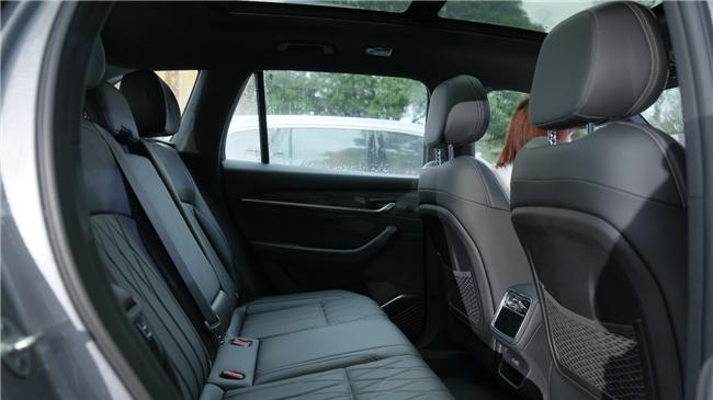 当莫高蓝遇见桂林水，星越L全新长风系列书写东方美学新篇章