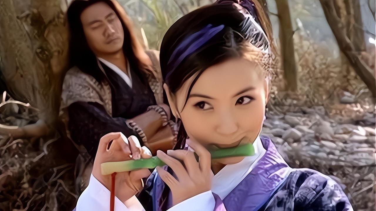 萧峰为何不与阿紫做夫妻？金庸：将阿紫阿朱的姓名连起来读，就懂