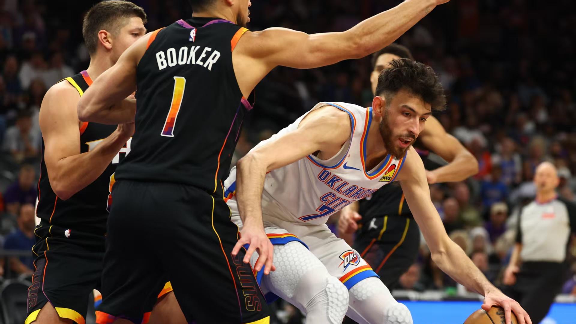 1-0！雷霆35分大胜太阳，亚历山大25+7，布克17中8，悬念不大