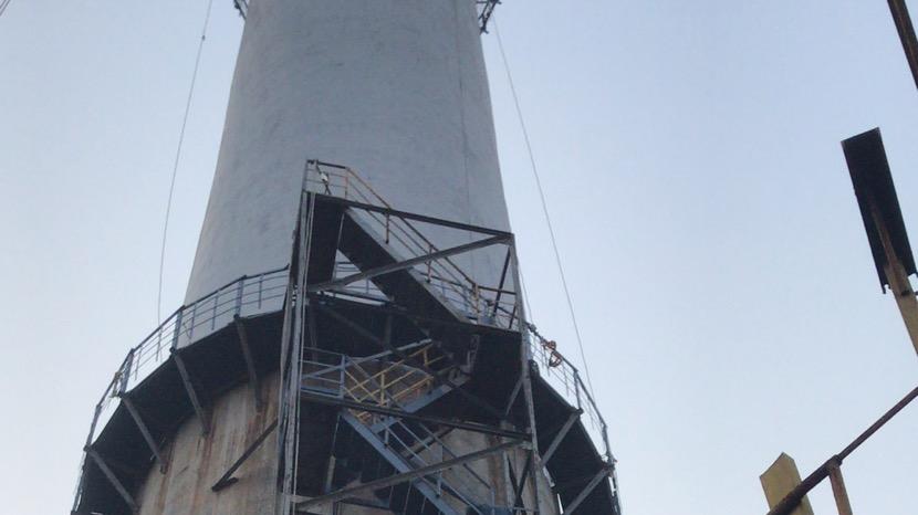 水泥烟囱平台防腐竣工 护航高空运维安全