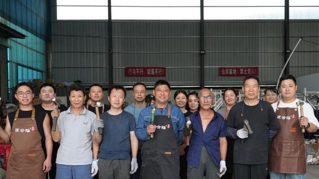 冯江山铁锅vs钛锅，中式厨房的双向奔赴